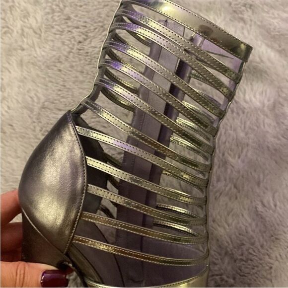 Versace Silver High Heel Ankle cut out Boots, US8,5 - Picture 4 of 9